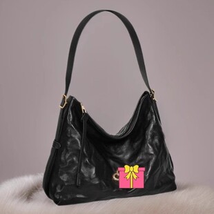 卡思松涛hobo包单肩腋下女包斜挎包乐跨境小众感褶皱植鞣皮托特包