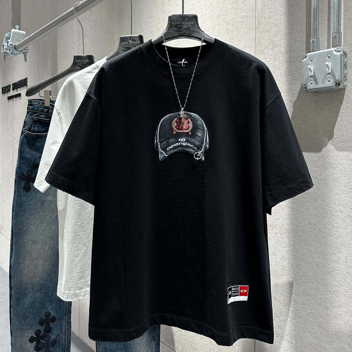 早春高街风重磅短袖男个性前后帽子印花金属点缀做旧磨破设计T恤,男装,T恤,淘宝优惠券,粉丝福利购,淘宝优惠卷