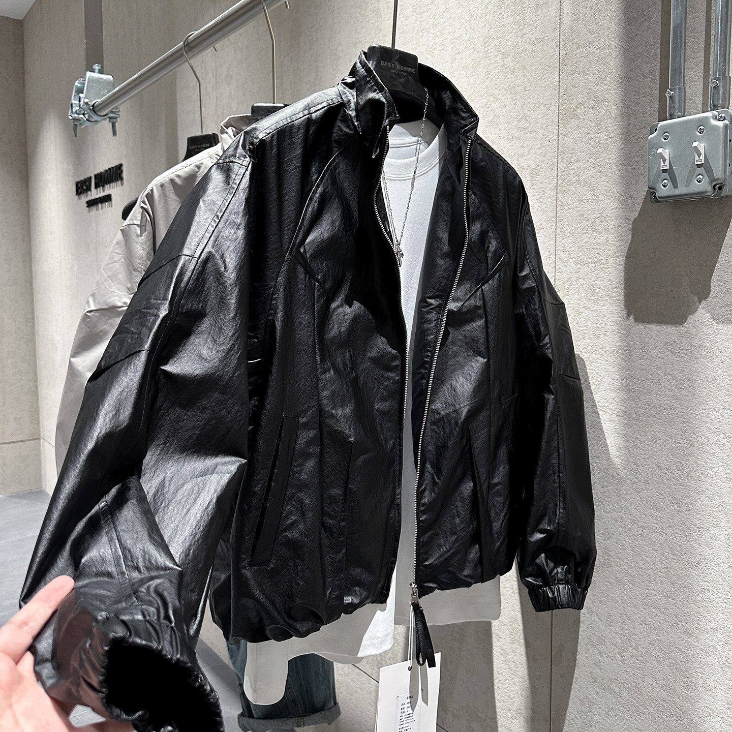 春季飞行员美式风夹克衫男个性插肩裁剪哑光亮面立领时尚潮流外套