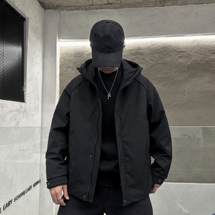 立体剪裁连帽设计金属小标点缀潮流棉外套 炸街外套男个性 冬季 新款