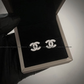 经典 双C耳钉嘻哈hiphop定制耳饰手工满钻镶嵌配饰Custom Earrings