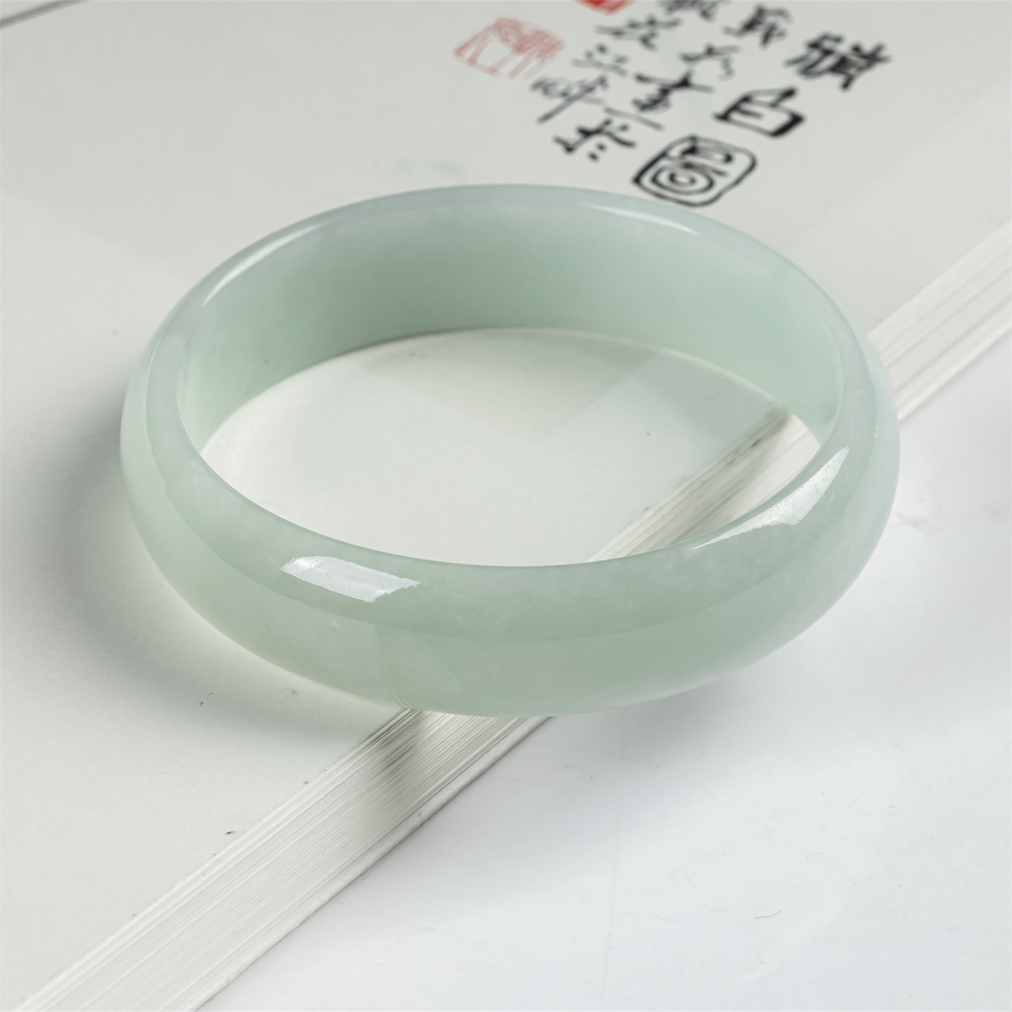 缅甸天然翡翠a货冰糯种浅绿52.9贵妃手镯女款小圈苹果绿椭圆玉镯