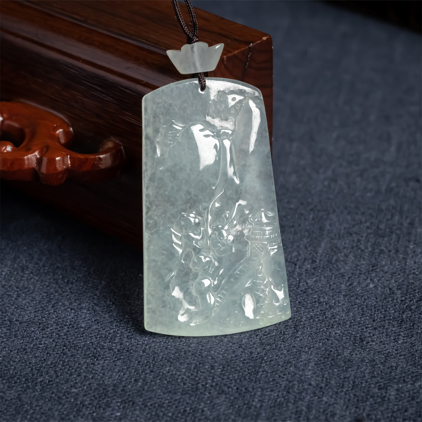 缅甸天然翡翠a货冰种山水意境牌吊坠男女款老坑顺风顺水翡翠挂件