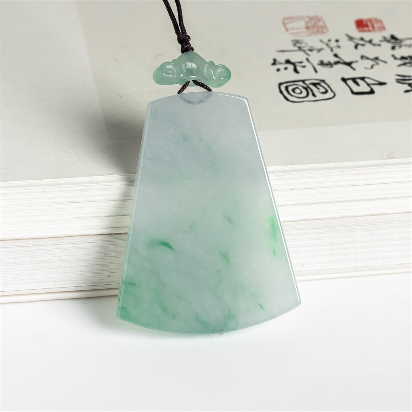 缅甸天然翡翠a货冰糯种阳绿无事牌吊坠男女款老坑平安牌如意挂件
