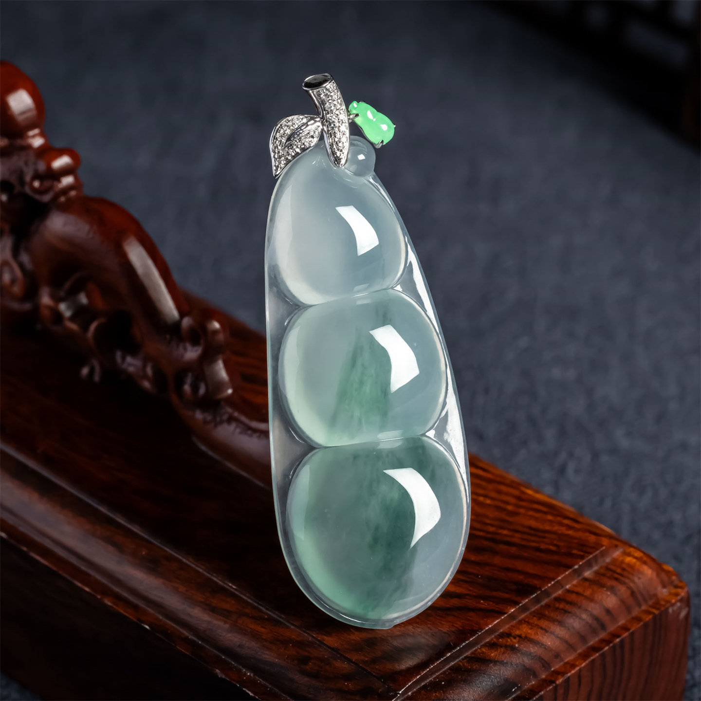 缅甸天然翡翠A货冰种飘花四季豆如意吊坠18K男女款福豆高档挂件