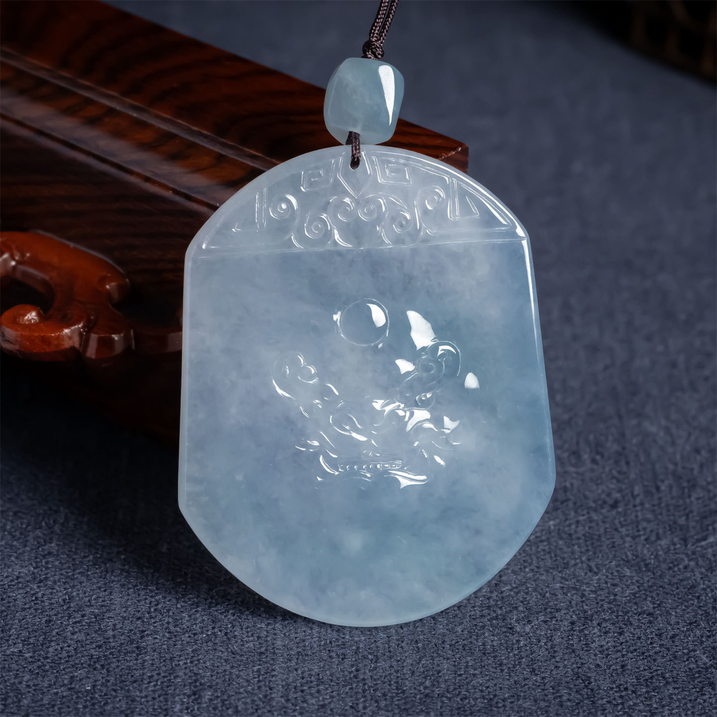 缅甸天然翡翠A货冰种紫罗兰平安无事牌吊坠男女款毛衣链神兽挂件