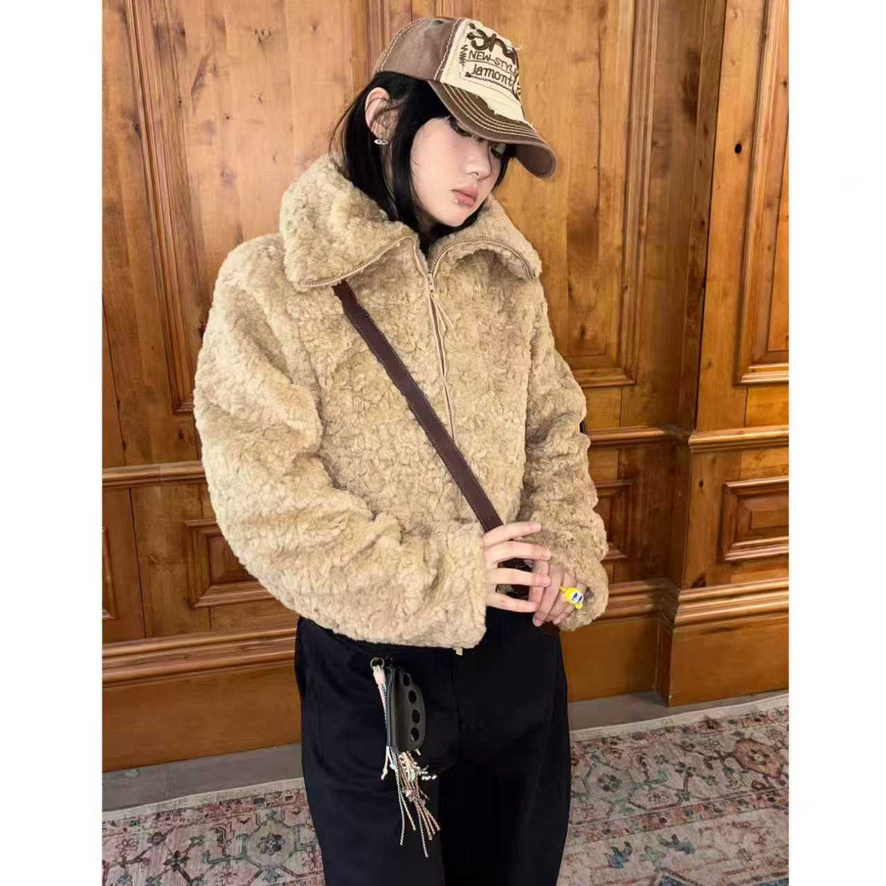 翻领毛毛短外套宽松保暖棉服