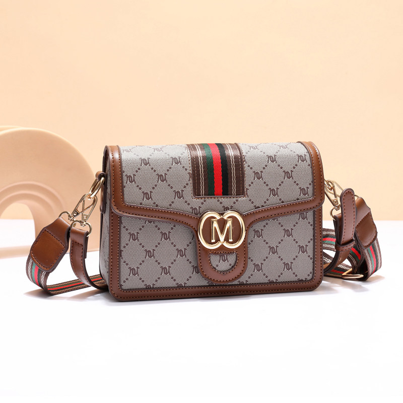 高级感今年流行小包包女2023新款夏天单肩斜挎包百搭2022轻奢女包