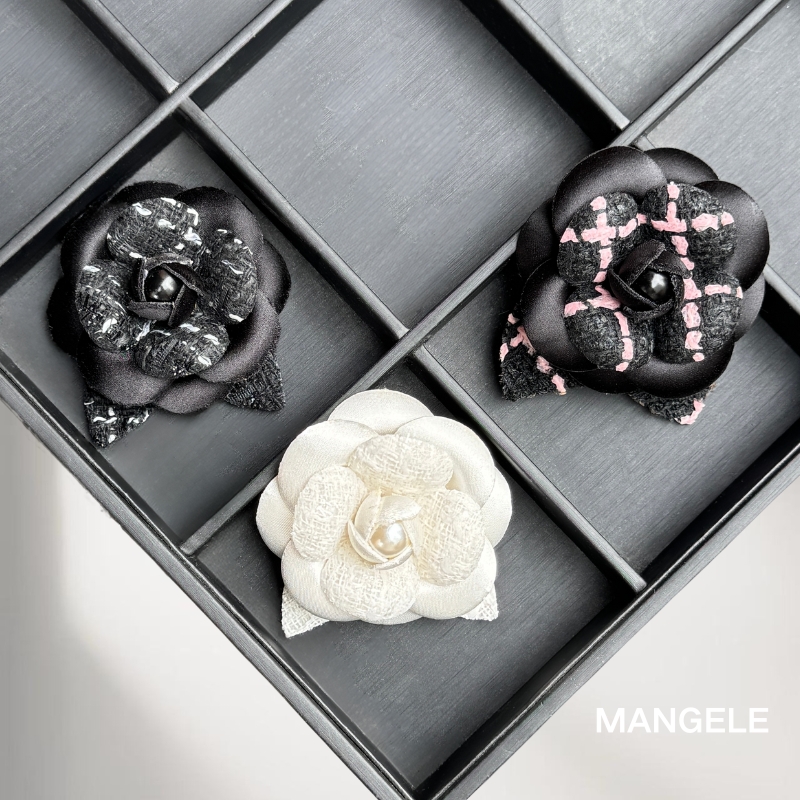 7cm专柜同款小香风山茶花胸针花