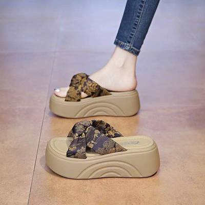 小个子国风厚底外穿2025新款增高