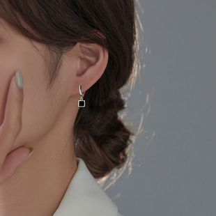 925纯银针方糖耳钉女小众设计黑色方块耳环高级感2025年新款饰品