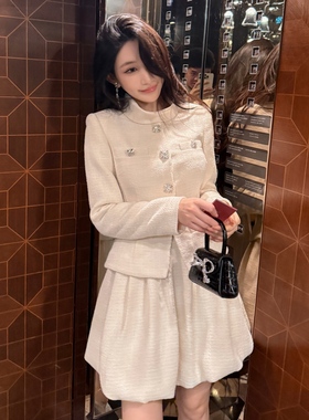 秋冬新款女装财阀千金法式小香风长袖立领米白色连衣裙假两件洋装