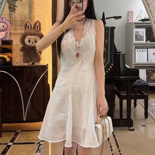 学媛风女装法国小众明星田曦薇同款白色蕾丝V领无袖千金风连衣裙