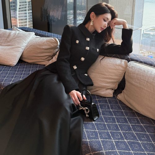 法式毛呢拼接黑色长袖修身连衣裙