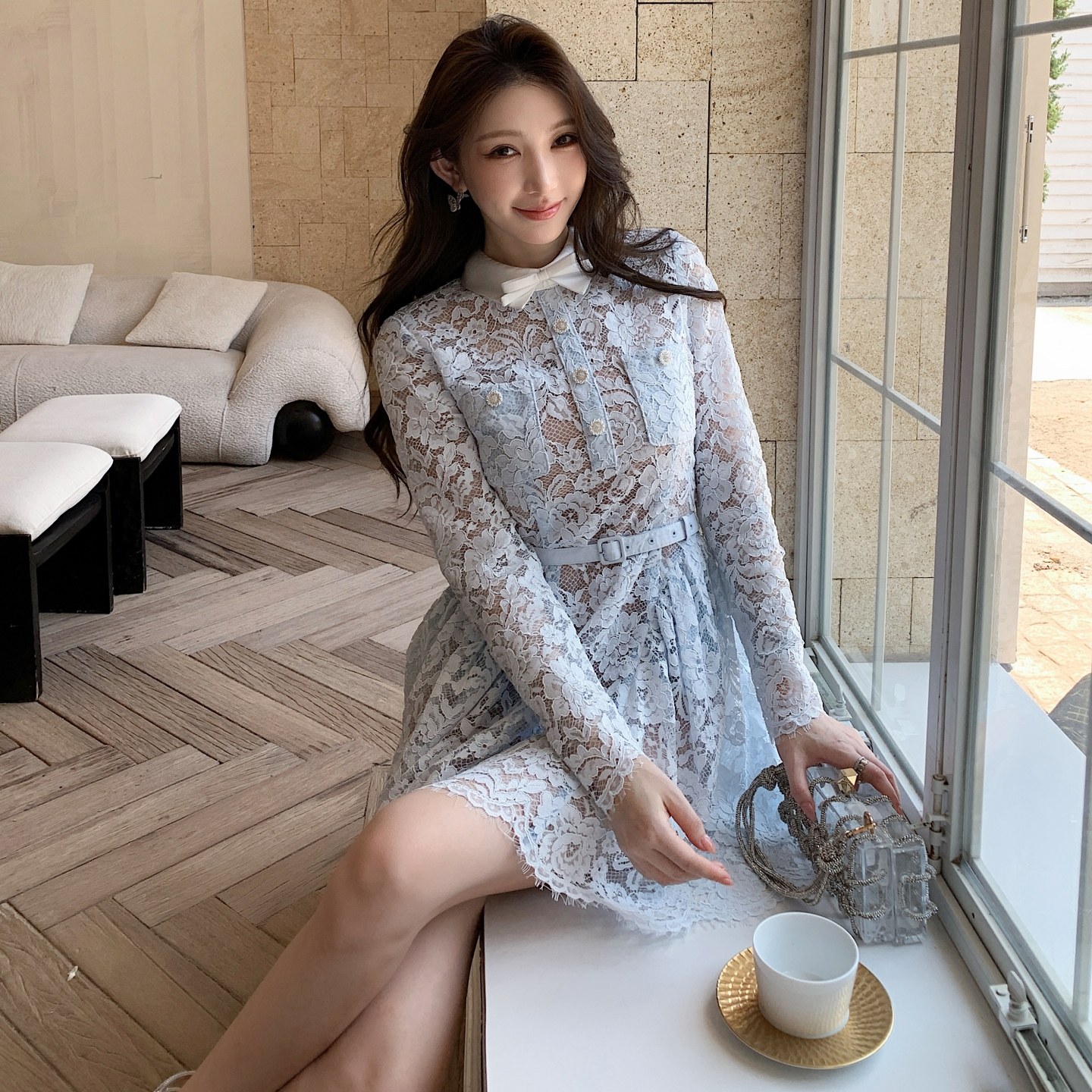 学媛风女装秋冬新款蓝色蕾丝透视长袖翻领连衣裙修身显瘦花苞短裙