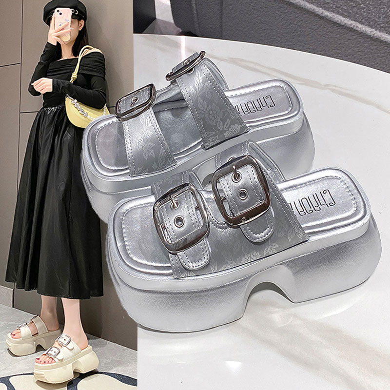 7cm内增高厚底外穿凉拖鞋