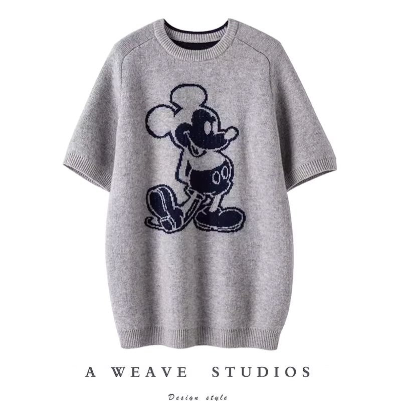 推荐~升级衣品!大大大时髦!!灰色米老鼠短袖卡通羊绒毛衣