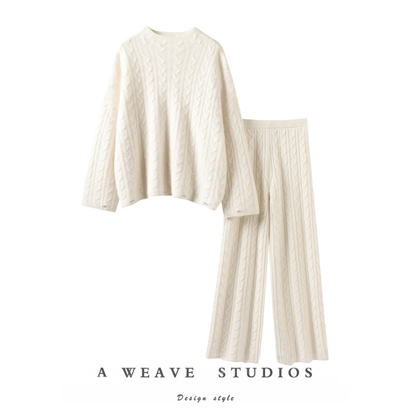 上衣萨琪尼半高领100%山羊绒衫