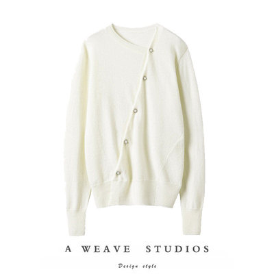 气质狂加分~轻奢精致水钻珍珠斜扣羊绒开衫女纯羊绒毛衣针织外套