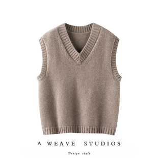 洋气时尚 坎肩马甲 手织棒针系列日常好搭好用V领羊绒背心无袖