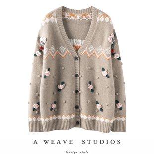 重工手绣BI入款 外套女 100%纯山羊绒豆豆手工手绣加厚开衫