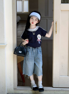 2026夏季新 女童洋气花边奖章短袖T恤+烫钻破洞牛仔七分裤两件套