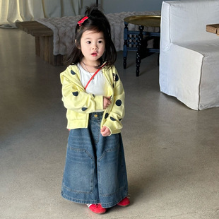 女童满印大波点外套 2026春季 童装 韩版 幼儿园卡通带帽外套 新品