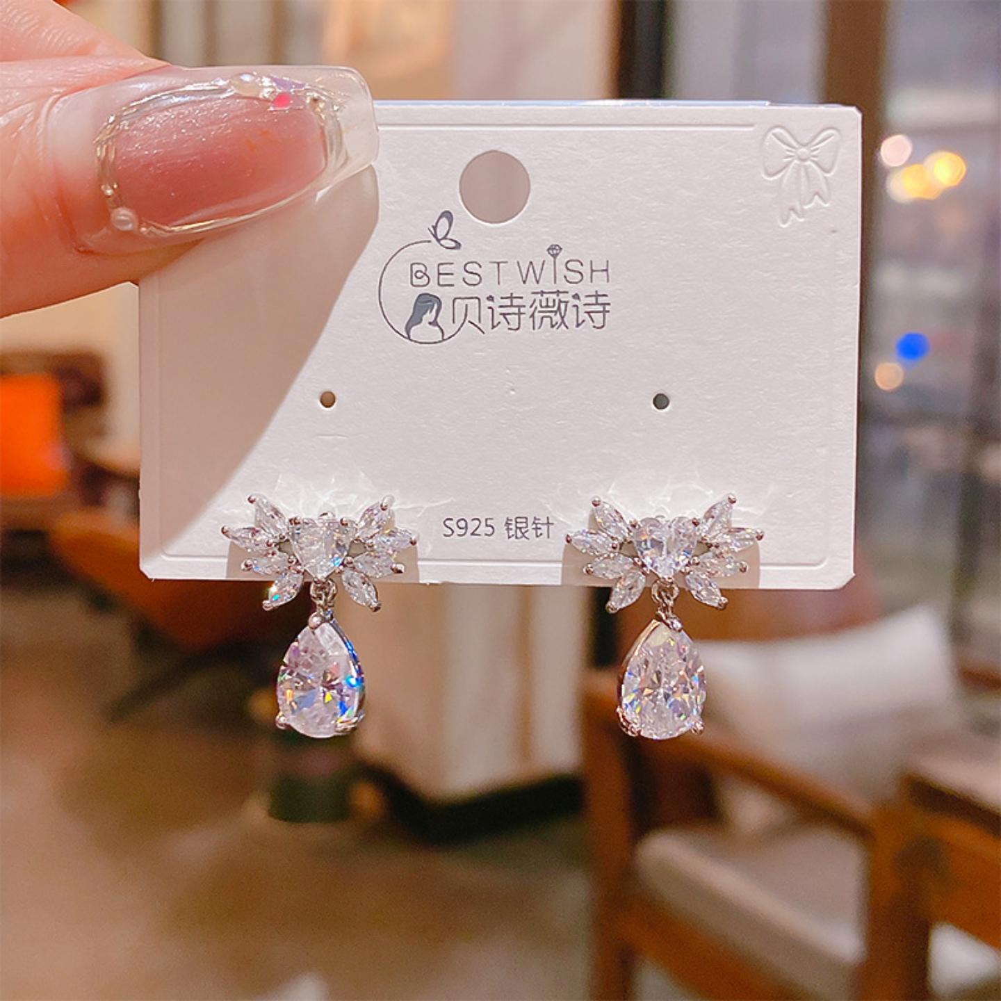 银针爱心锆石天使翅膀吊坠水滴