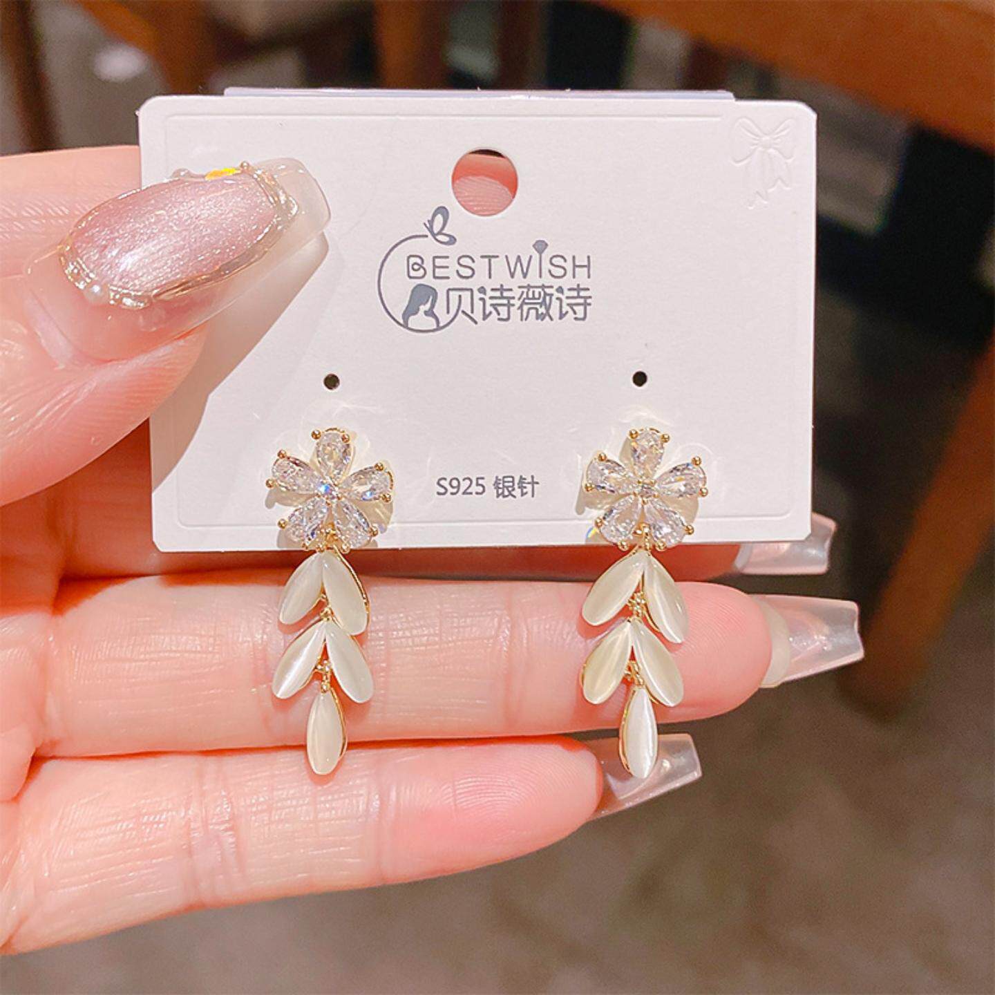 银针精致花瓣锆石猫眼石耳坠耳环