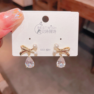 银针珍珠水滴锆石耳环2025年新款潮耳坠小众气质高级感夏天耳饰女