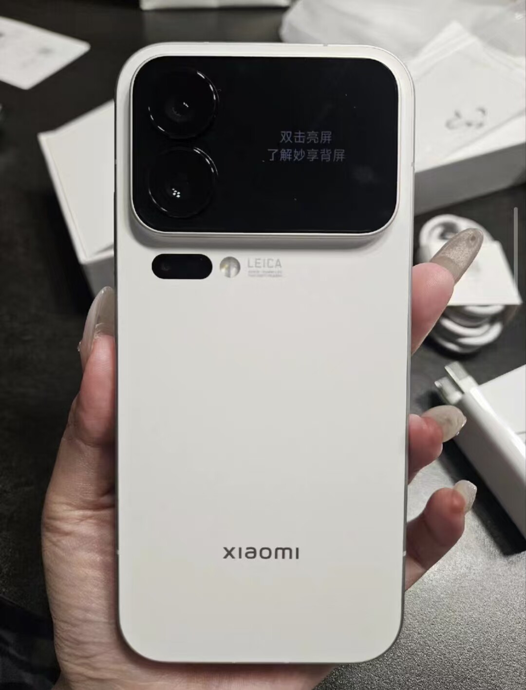 thumbnail for MIUI Xiaomi 17 Pro Features a Large Screen Flagship 5g Processor, the Fifth-Generation Snapdragon 8 Extreme, and Leica Photography