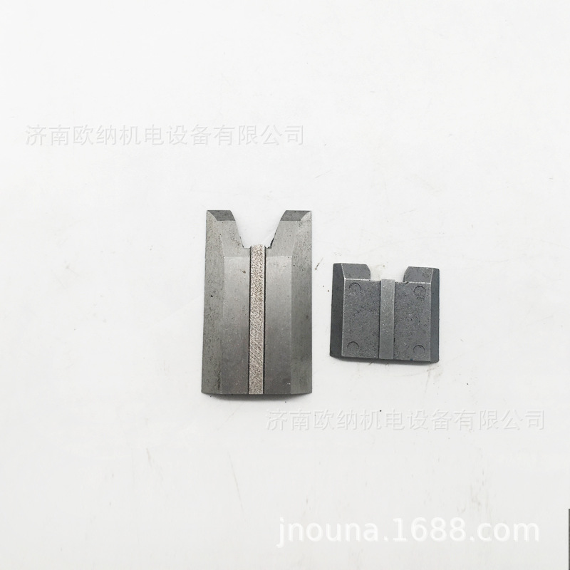 数控清角机拉刀片塑钢设备专用配件拉刀键槽羊角刀片V清05拉刀片