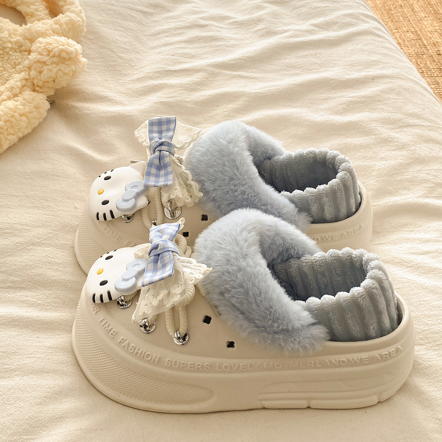 俏绘可爱kt猫加绒厚底包跟棉拖鞋