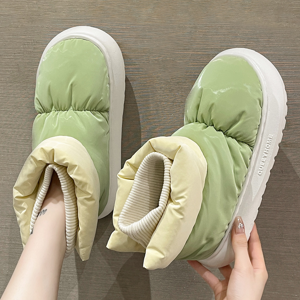 羽绒布防水高帮包跟棉鞋