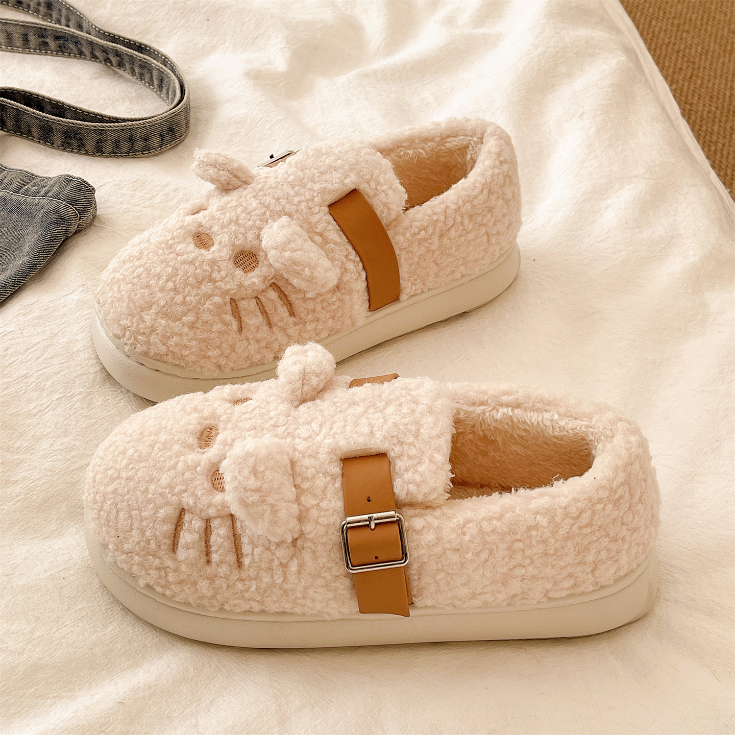 俏绘可爱猫咪毛毛厚底包跟棉拖鞋