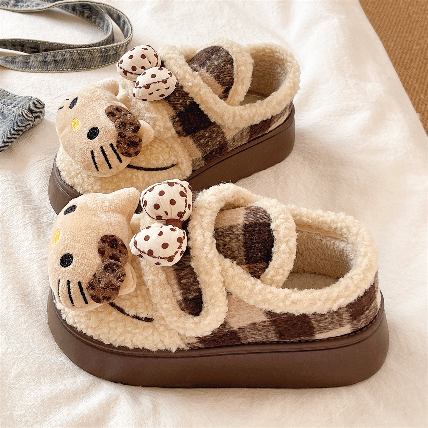 俏绘可爱猫咪格子厚底包跟棉拖鞋