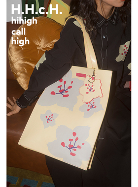 HHCH口海原创设计 樱花印花阳光奶黄色大号通勤托特包