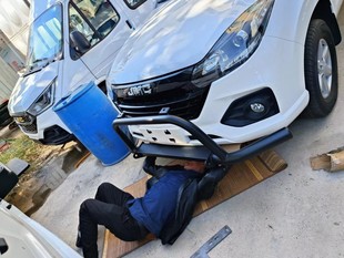 江铃宝典改装杠前保险杠防撞杠23款新宝典前后防护杠加厚金属前杠