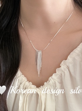 2025年韩版秋冬轻奢小众新款 S925纯银简约蛇骨长流苏项链高级感
