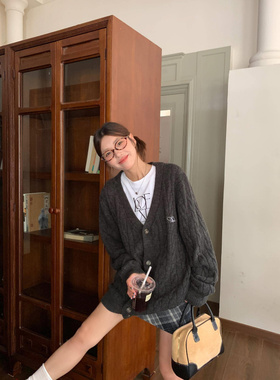 WYOUS 国潮牌V领开衫毛衣女外套春秋新款刺绣慵懒风宽松针织上衣