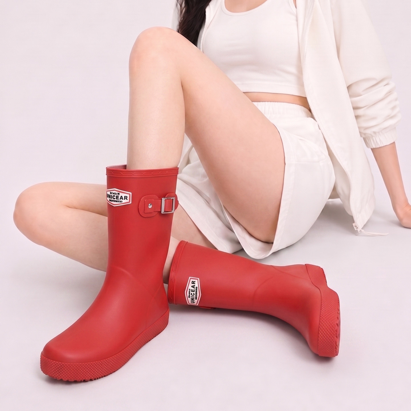红色雨靴水鞋女防水防滑时尚外穿图片