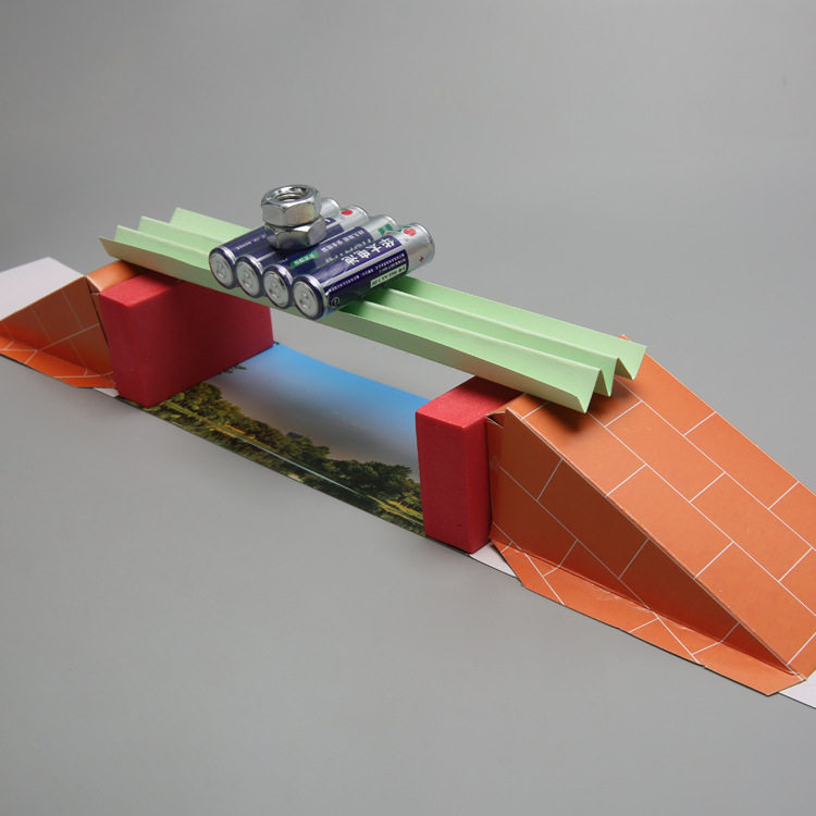 科技小制作手工纸桥搭建幼小学生