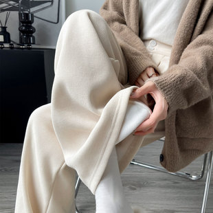 白色西装裤女裤秋冬季2025新款灯芯绒直筒裤子冬天加绒加厚阔腿裤