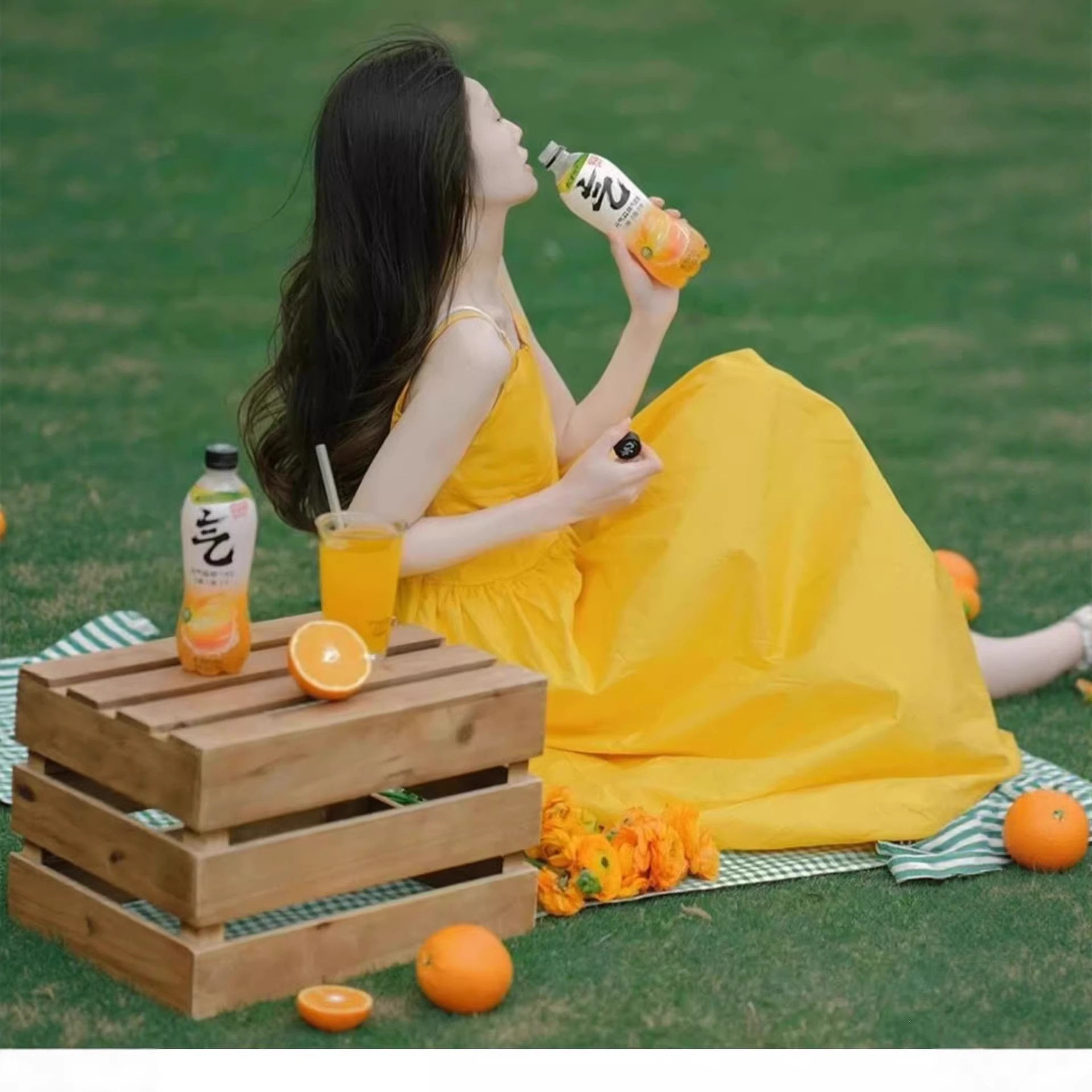 多巴胺黄色无袖吊带连衣裙女2026夏季法式感海边度假超仙沙滩裙子
