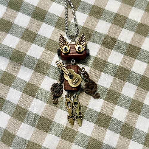 弹吉他的猫木质手作蒸汽朋克可爱复古钥匙扣包挂项链情侣礼物车挂
