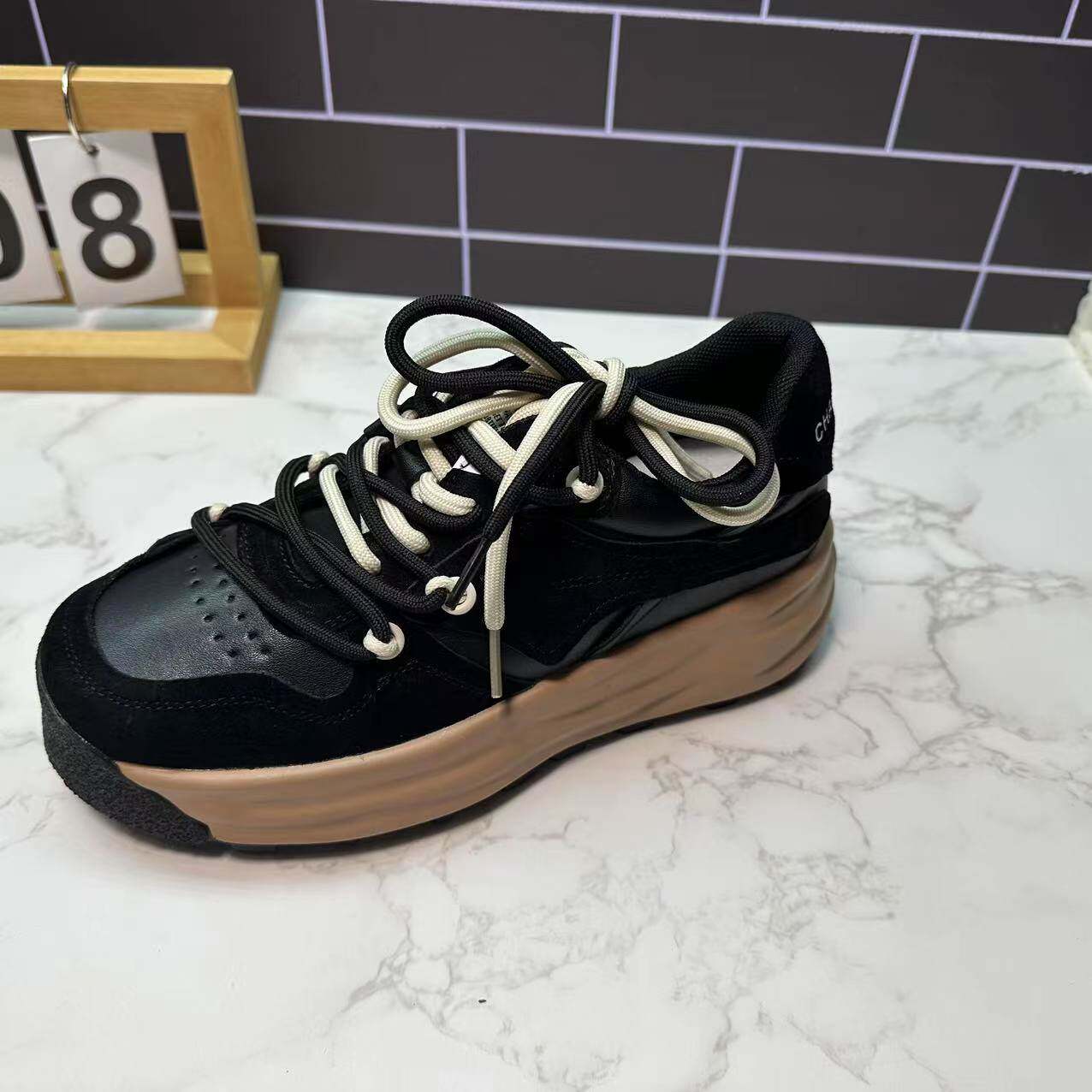 断码清仓新款折扣女鞋真皮舒适休闲磨砂皮系带阿甘鞋运动老爹鞋潮