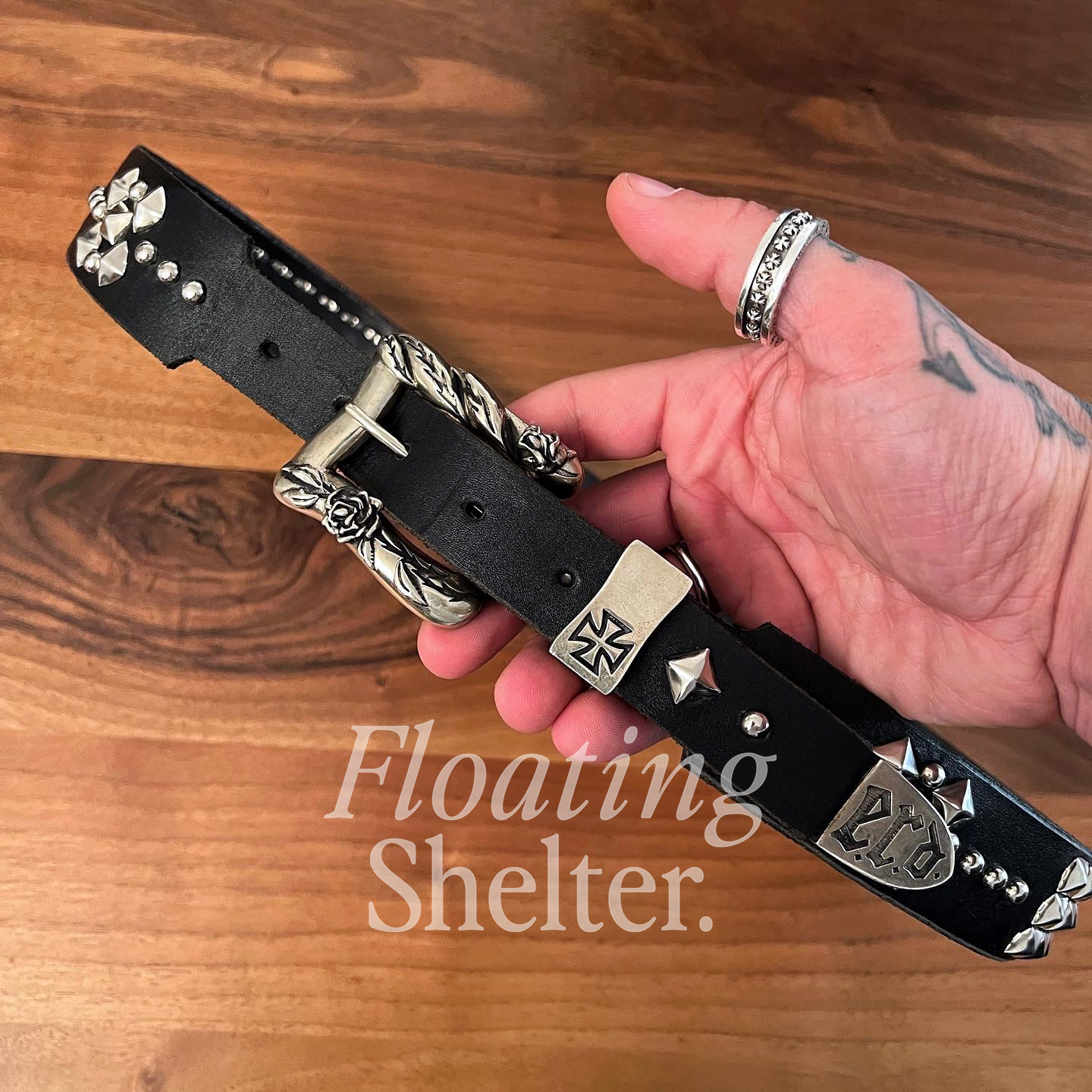 休闲皮带牛皮铆钉做旧朋克