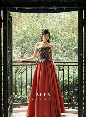高级定制中国风复古潮流重工刺绣一字肩新娘敬酒服宴会晚礼服虎丘