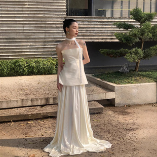 高级定制极简东方美古典优雅淑女气质小众轻奢缎面抹胸轻婚纱亿红