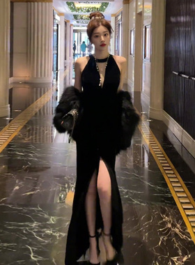 高级定制轻奢小众长款丝绒挂脖性感黑色礼服宴会成人礼晚礼服笙冉